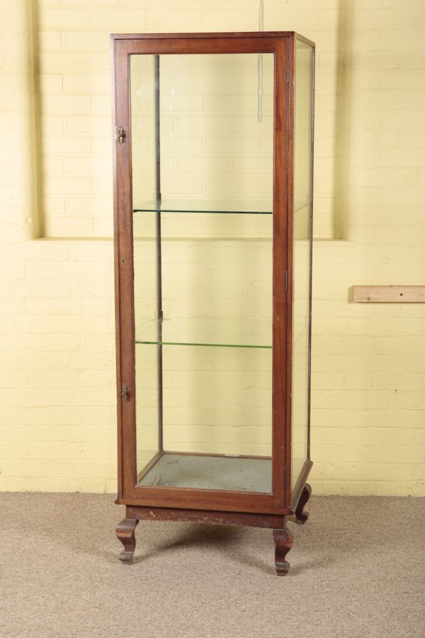 AN EDWARDIAN MAHOGANY SHOP DISPLAY CABINET