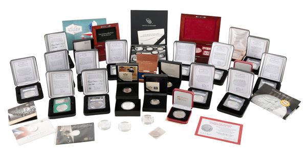 A QUANTITY OF UK AND USA SILVER PROOF COINS