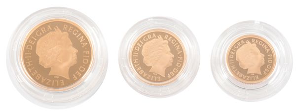 THE ROYAL MINT: A 2015 THREE PIECE SOVEREIGN PREMIUM SET