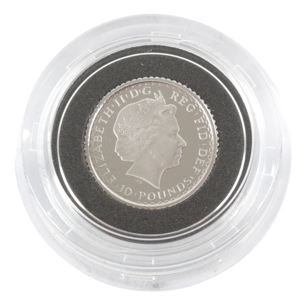 THE ROYAL MINT: A 2007 QUEEN ELIZABETH II £10 PLATINUM COIN