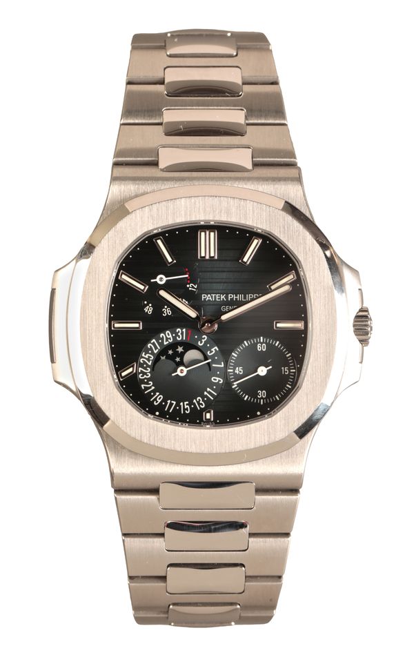 PATEK PHILLIPE NAUTILUS: A GENTLEMAN'S STAINLESS STEEL BRACELET WATCH