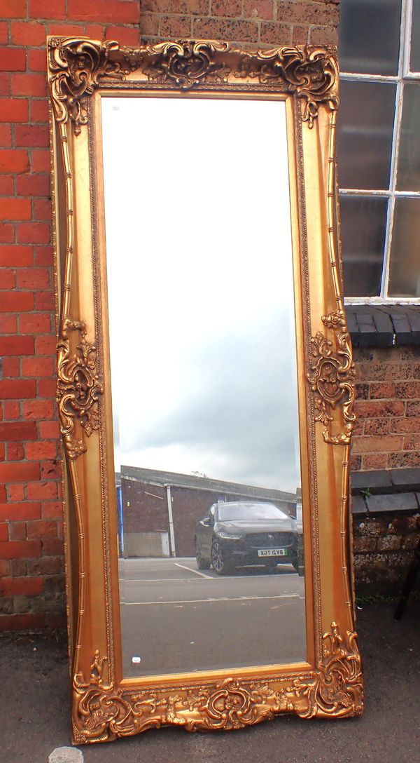 A LARGE GILT FRAME MIRROR, IN 18th CENTURY STYLE