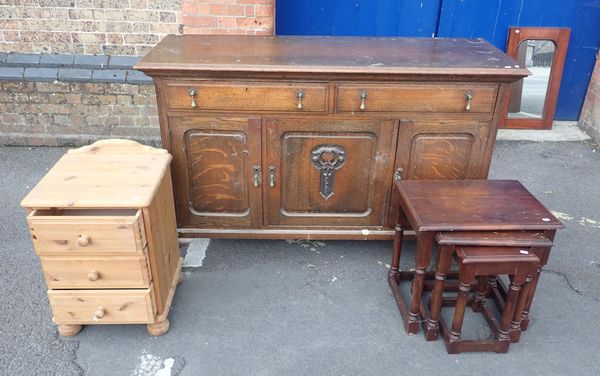 AN EDWARDIAN OAK SIDEBOARD