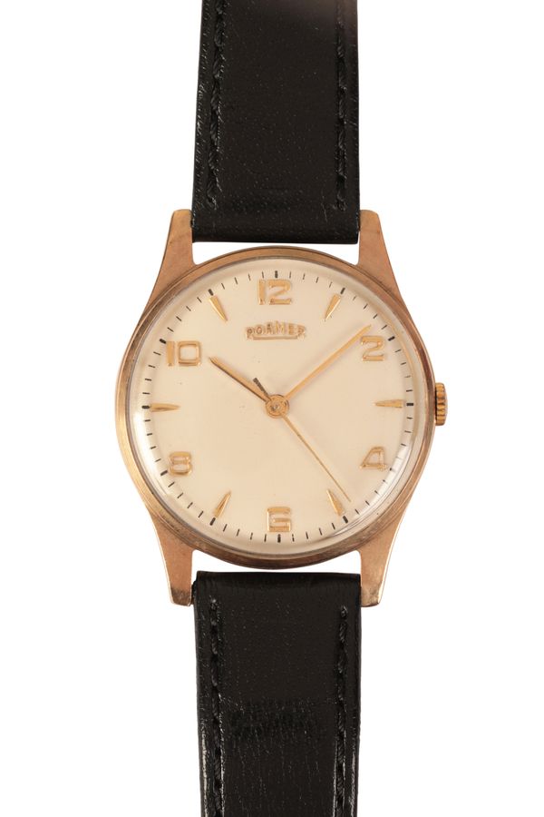 ROAMER: A GENTLEMAN'S 9CT GOLD WRISTWATCH