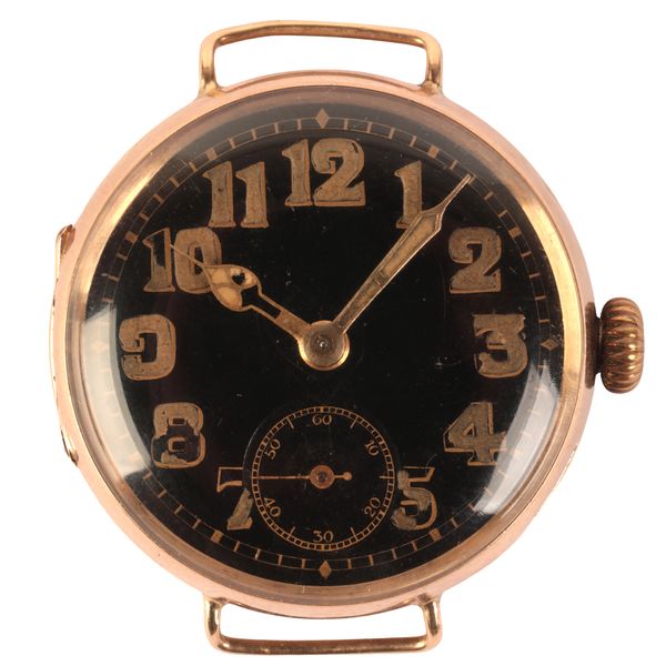 A GENTLEMAN'S 9CT GOLD TRENCH WATCH