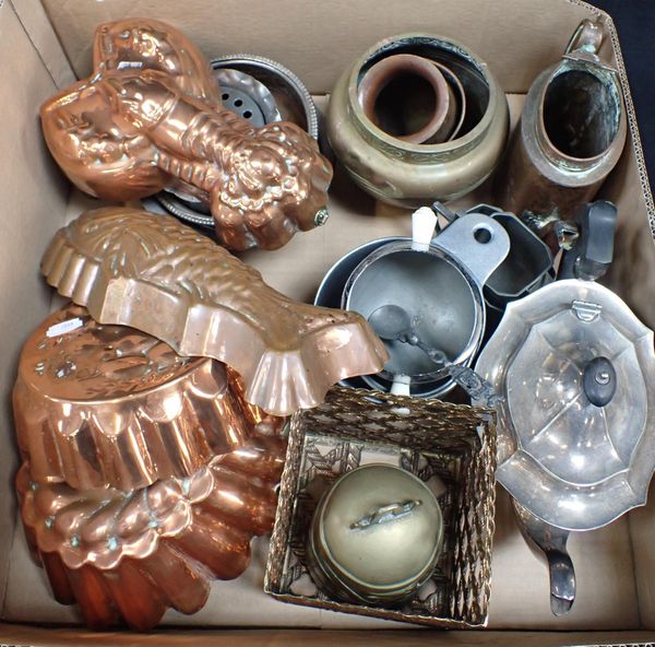 A COLLECTION OF METALWARE