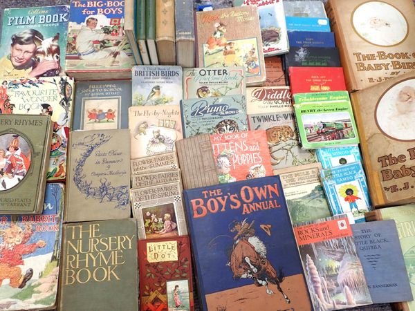 A COLLECTION OF VINTAGE CHILDRENS BOOKS