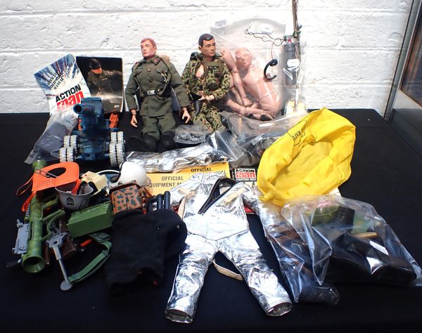 ACTION MAN: A TWO FIGURES AND VARIOUS ACCESSORIES