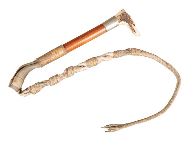 AN EDWARDIAN BEAGLING WHIP