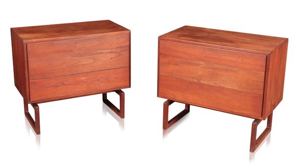 ARNE HOVMAND OLSEN FOR MOGENS KOLD: A PAIR OF DANISH MID-CENTURY TEAK CHESTS OF DRAWERS