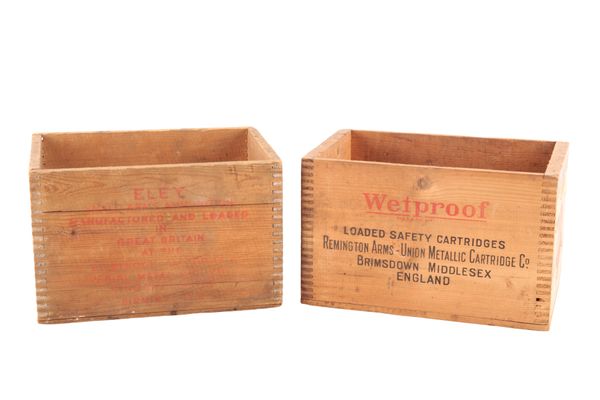 REMMINGTON UMC CO, USA: A WOODEN CARTRIDGE BOX