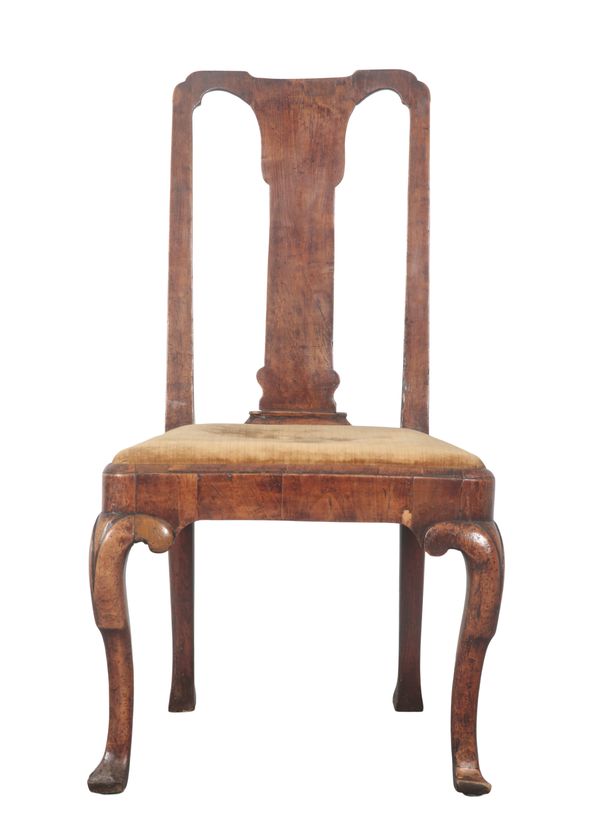 A QUEEN ANNE WALNUT SIDE CHAIR