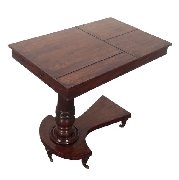 A WILLIAM IV MAHOGANY LIBRARY TABLE