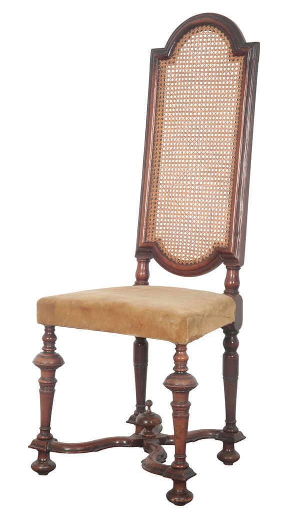 A WILLIAM AND MARY WALNUT SIDECHAIR