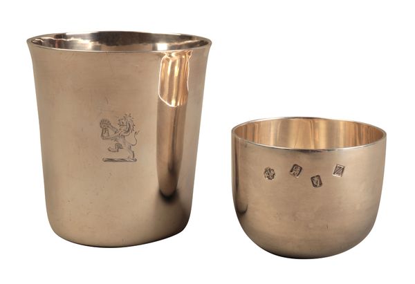 AN IRISH SILVER BEAKER