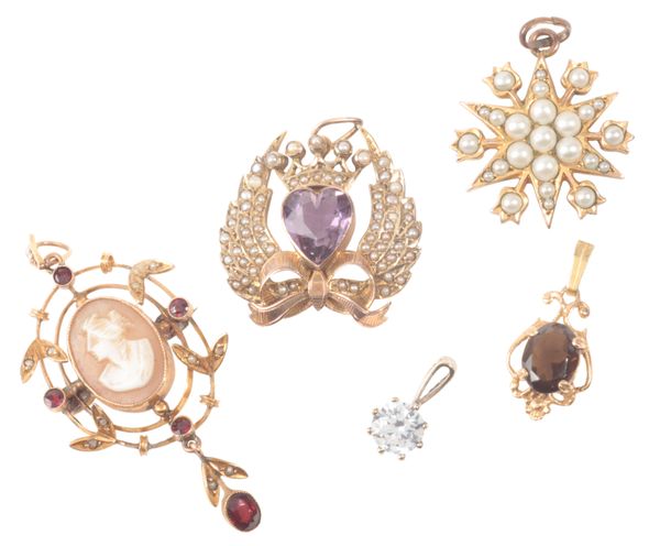A COLLECTION OF PENDANTS
