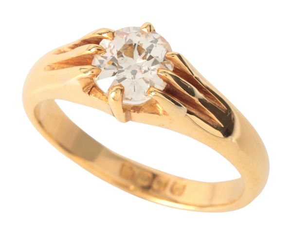 AN ANTIQUE DIAMOND BELCHER RING