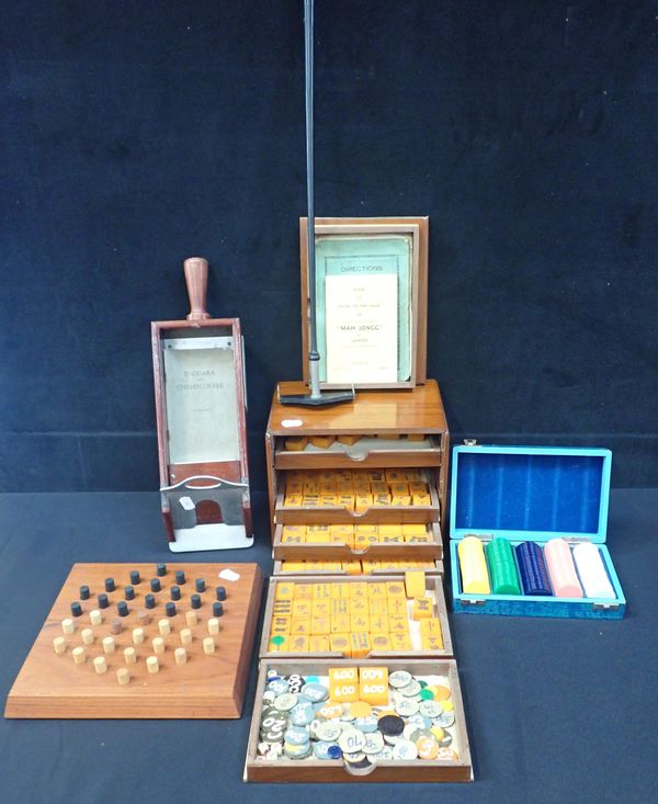 A BOXED MAHJONG SET