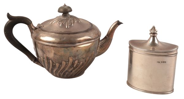 AN EDWARD VII SILVER TEA CADDY