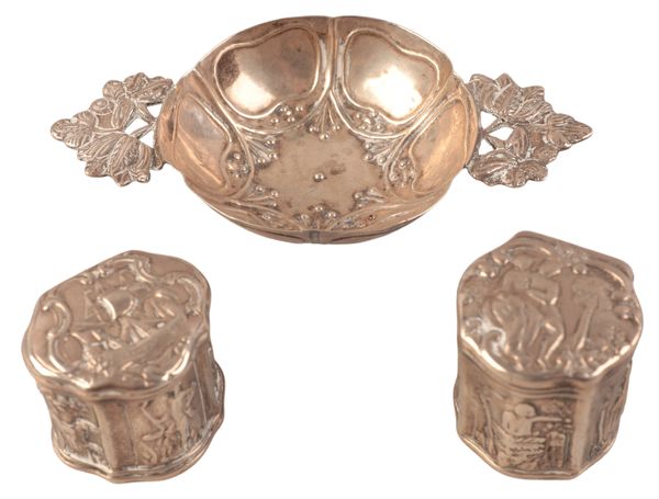 A 19TH CENTURY DUTCH SILVER TASTE DU VIN