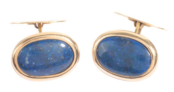 A PAIR OF LAPIS LAZULI CUFFLINKS