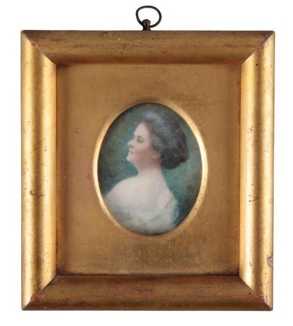 MISS M. RICHARDS (early 20th century) A shoulder-length profile portrait of a lady