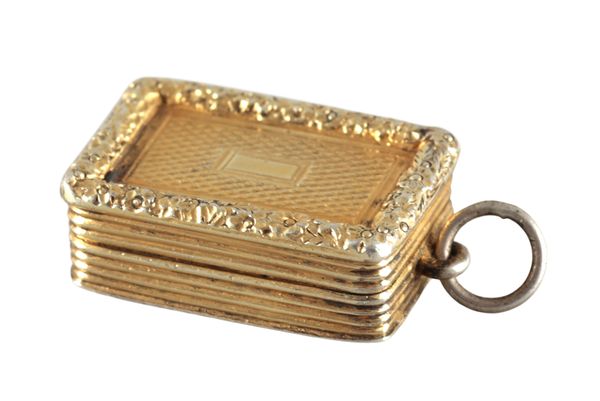 A GEORGE IV SILVER GILT VINAIGRETTE