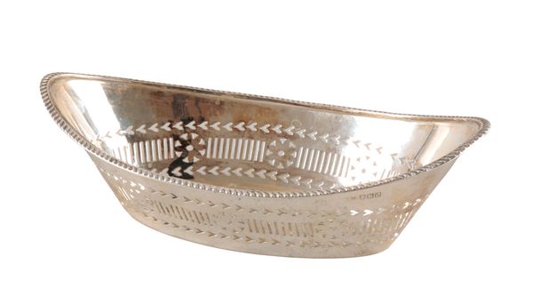 A LATE VICTORIAN SILVER OVAL BOWL