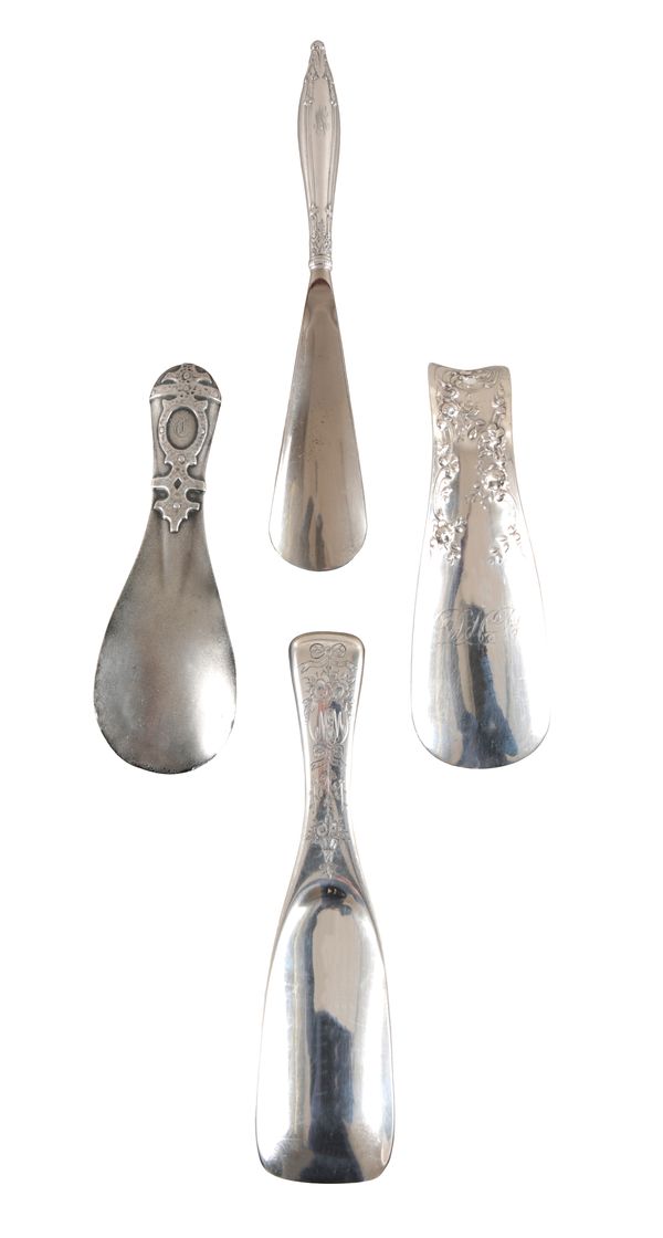 A GORHAM STERLING SILVER ARTS AND CRAFTS STYLE SHOE HORN