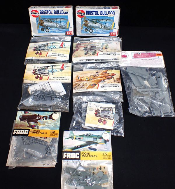 A 1969 BAGGED AIRFIX MODEL KIT NO.135 'BRISTOL BULLDOG'