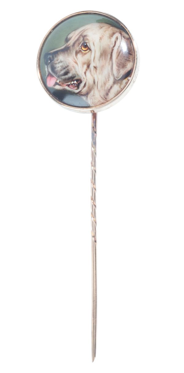 AN ANTIQUE FRENCH ENAMELLED STICK PIN