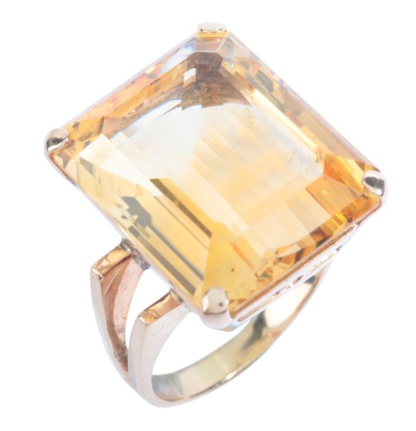 A VINTAGE CITRINE COCKTAIL RING