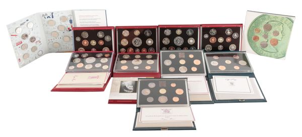 THE ROYAL MINT: A 2004 UNITED KINGDOM PROOF COIN COLLECTION