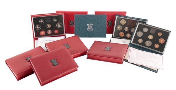 THE ROYAL MINT: A 1990 UNITED KINGDOM COIN COLLECTION