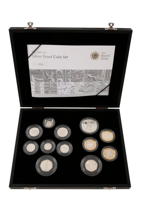 THE ROYAL MINT: A 2009 UK SILVER PROOF SET