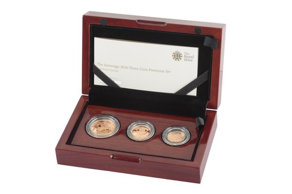 THE ROYAL MINT: "THE SOVEREIGN 2016 GOLD PROOF THREE-COIN PREMIUM SET