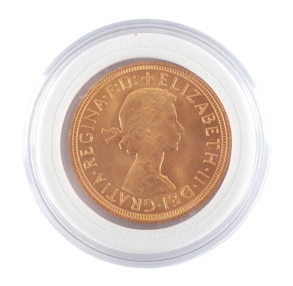 A 1964 QUEEN ELIZABETH II GOLD SOVEREIGN