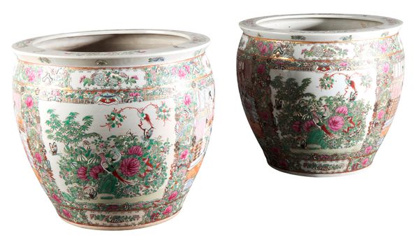 A PAIR OF CHINESE FAMILLE ROSE FISH BOWLS