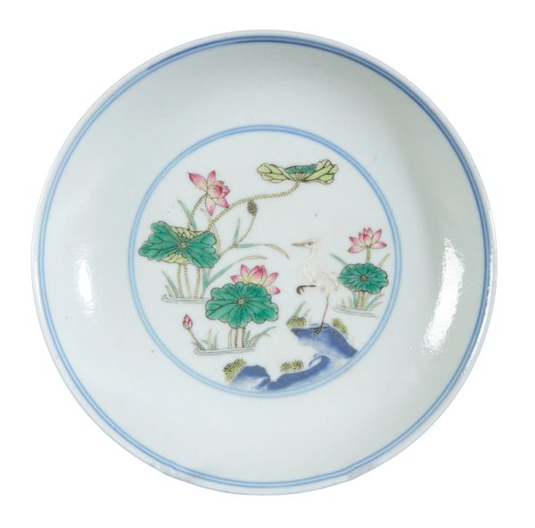 A CHINESE PORCELAIN PLATE