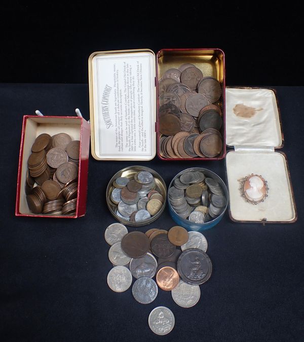 A QUANITY OF BRITISH COINS