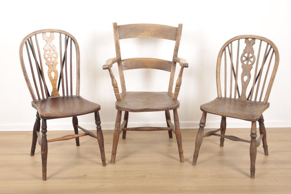 A COUNTRY ELM AND BEECH WINDSOR 'OXFORD' TYPE ARMCHAIR