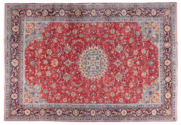 A NORTH PERSIAN SAROUK CARPET