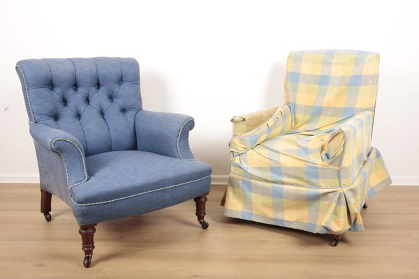 A VICTORIAN MAHOGANY ‘COUNTRY HOUSE’ ARMCHAIR