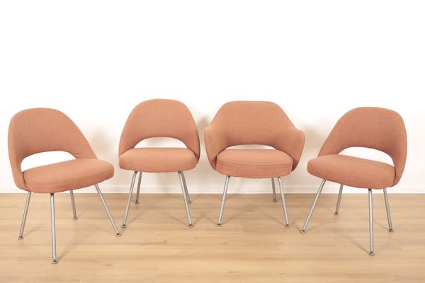 EERO SAARINEN (1910-61) FOR KNOLL INTERNATIONAL: FOUR EXECUTIVE CHAIRS