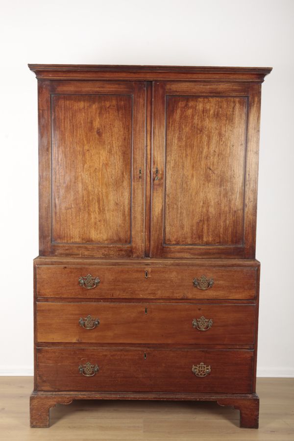 A MAHOGANY LINEN PRESS