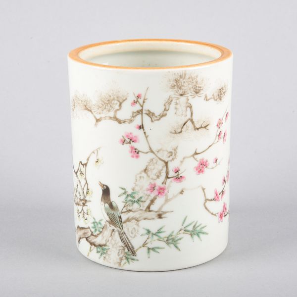 A CHINESE PORCELAIN FAMILLE ROSE BRUSH POT