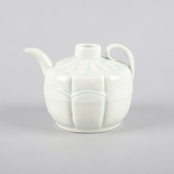 A CHINESE PORCELAIN QINGBAI EWER