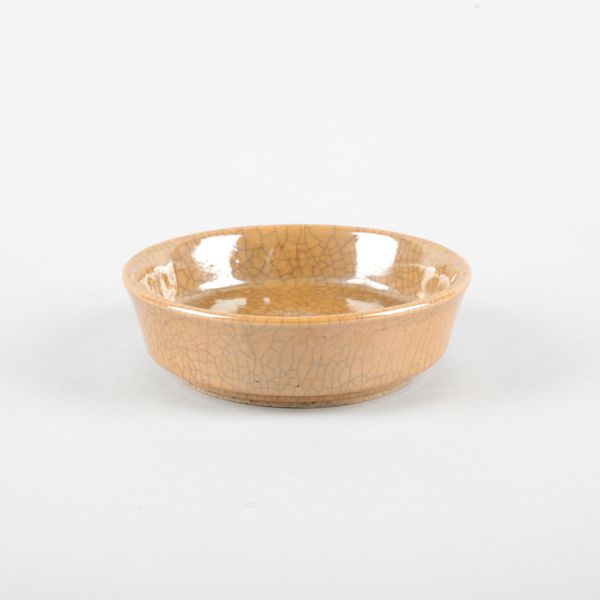 A CHINESE PORCELAIN GE TYPE CRACKLE GLAZED BOWL
