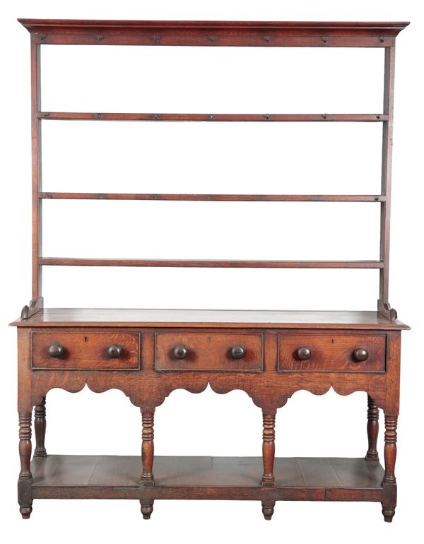 A PROVINCIAL OAK DRESSER