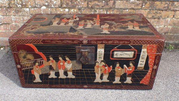 A CHINESE TRAVELLING TRUNK